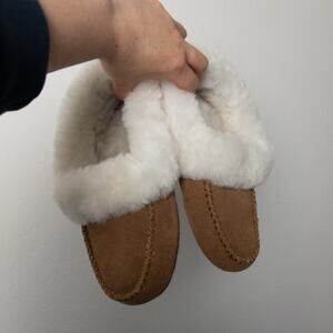 Cloud Nine Women’s Sheepskin Slippers 7